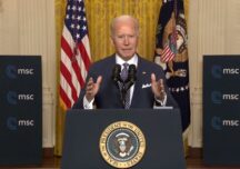 Joe Biden va semna un decret prezidențial pentru limitarea accesului la arme de foc