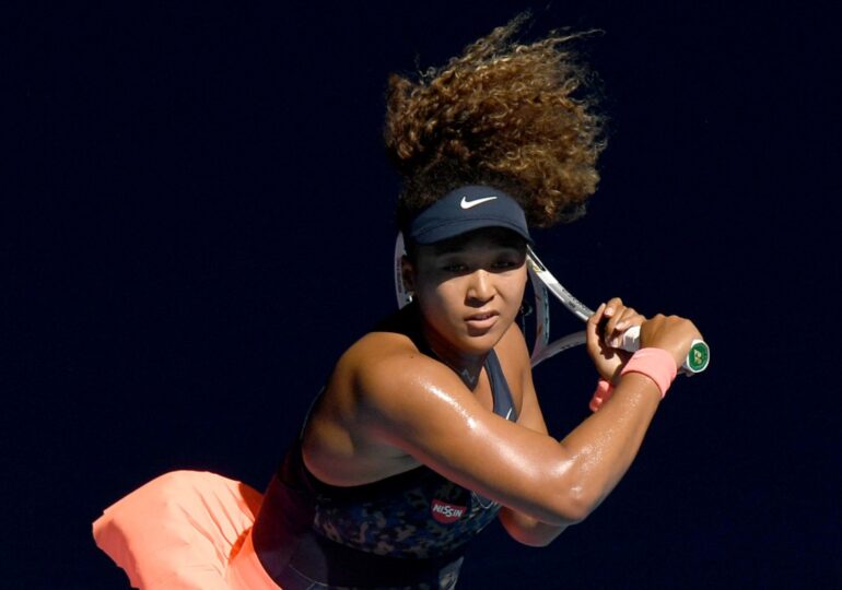Naomi Osaka o învinge pe Serena Williams și se califică în finala Australian Open