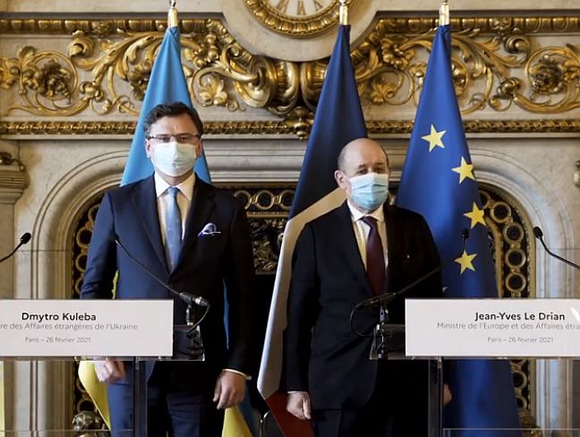 Ucraina cere Franței un nou summit ”cu Putin” privind războiul din Donbas