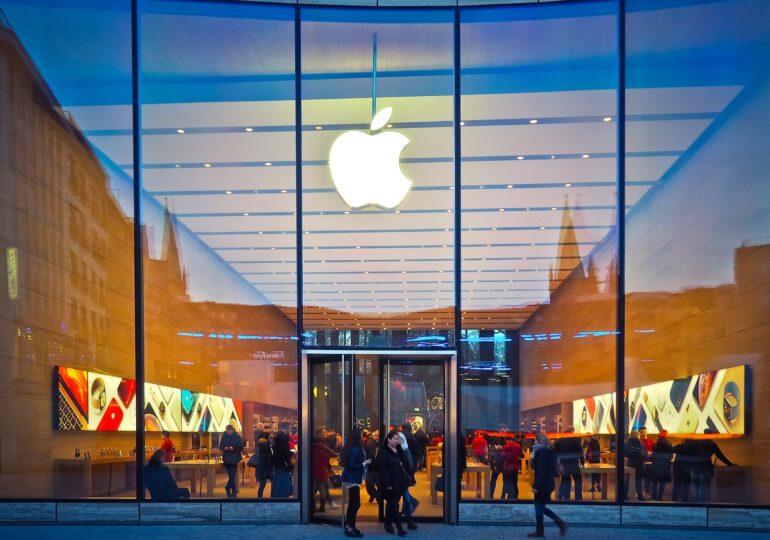Apple a fost condamnată în Rusia la o amendă de 12 milioane de dolari