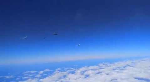 Trei avioane ale Franţei au fost interceptate de Rusia la Marea Neagră (Video)