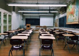 Consiliul Elevilor reacționează la haosul din Educație și cere corectarea hotărârii de guvern pentru a permite suspendarea cursurilor și în școlile private