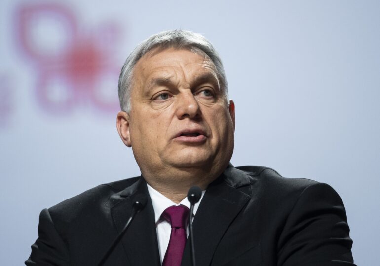 Ungaria prelungește lockdown-ul și așteaptă două săptămâni foarte grele: Al treilea val a venit