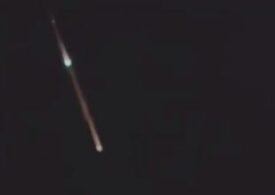 Cerul din Queensland a fost iluminat noaptea trecută de o rachetă care s-a dezintegrat în atmosferă (Foto & Video)