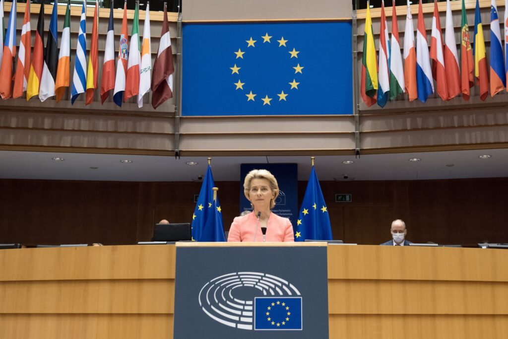 Noile taxe pentru bugetul UE, criticate într-un raport IES-Europe: risc de costuri mai mari pentru contribuabili și companii