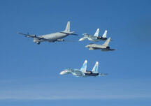 NATO a interceptat ”neobișnuit” de multe avioane ruseşti în apropierea teritoriului său