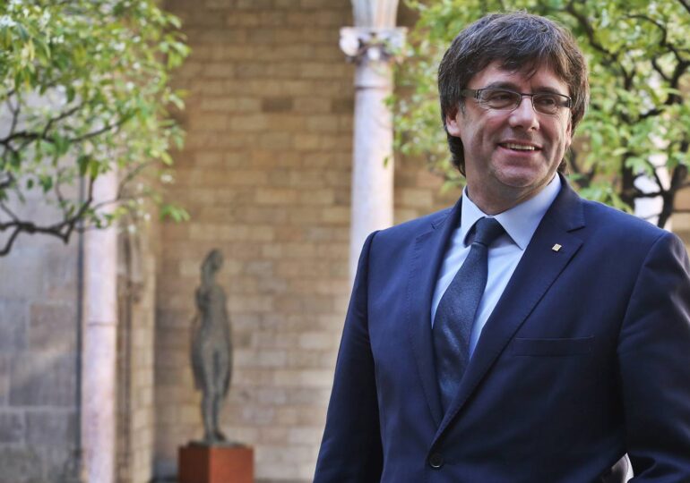 Carles Puigdemont rămâne fără imunitatea de europarlamentar