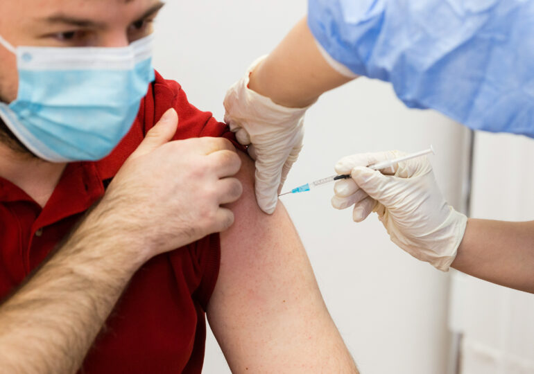 11 centre de vaccinare antiCovid din unităţi medicale MAI vor fi deschise de azi pentru populaţie