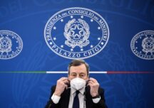 Premierul italian Mario Draghi anunţă că se va vaccina cu AstraZeneca