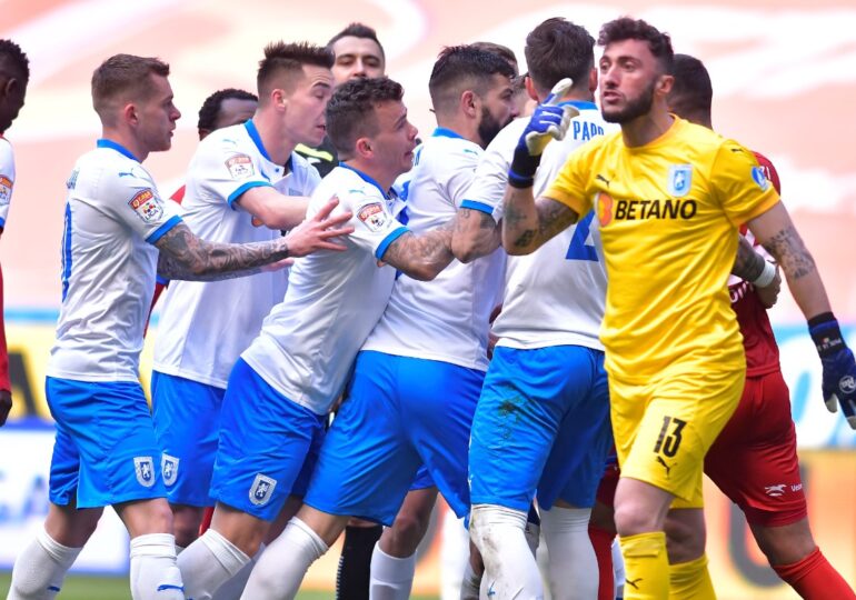 Un fotbalist italian anunță că vrea să joace în naționala României