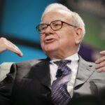 Averea lui Warren Buffett a atins 100 de miliarde de dolari, după ce acţiunile Berkshire au urcat la un nivel record