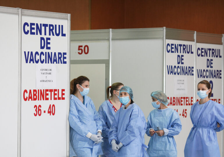 Euractiv spune de ce a eșuat România în combaterea Covid: Politicienii români s-au grăbit să pună capăt pandemiei