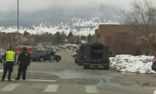 Schimb de focuri într-un supermarket din Colorado: Mai mulți morți, printre care un poliţist (Video)
