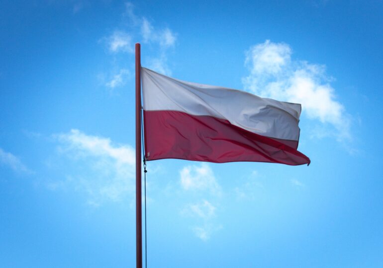 Comisia Europeană dă în judecată Polonia pentru subminarea independenței justiției
