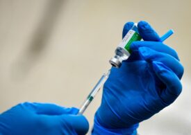 OMS recomandă continuarea vaccinărilor cu AstraZeneca