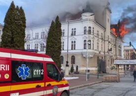 Incendiu puternic la Prefectura Suceava (Video)