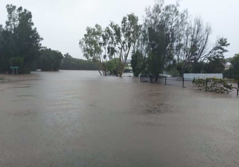 Coasta de est a Australiei a fost grav afectată de inundaţii provocate de ploi: Sate aflate sub ape, sute de oameni evacuați din case (Foto & Video)