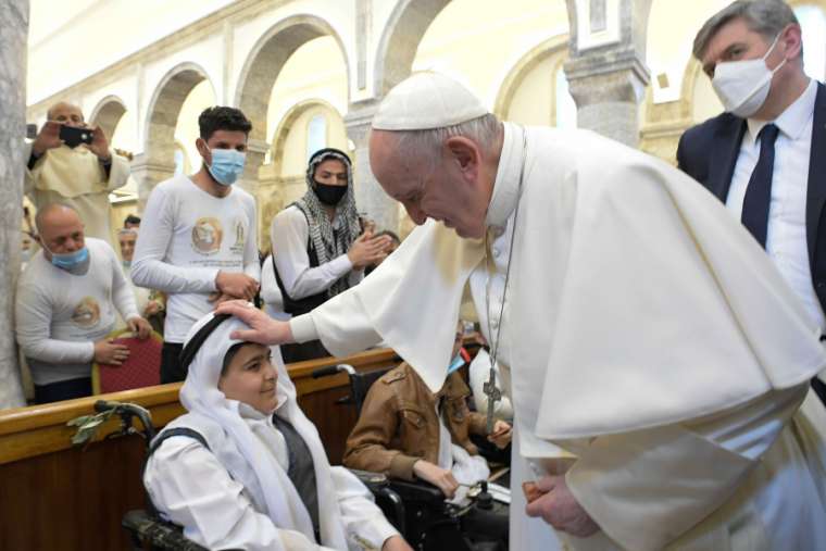 Plecarea creştinilor din Orientul Mijlociu, "o pierdere incalculabilă", a declarat Papa Francisc la Mosul