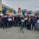 Protest AUR la Ministerul de Externe, după ce George Simion nu a fost lăsat să intre în R. Moldova