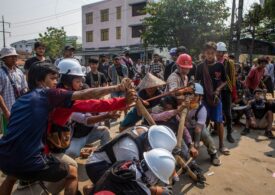 80 de protestatari au fost împuşcaţi mortal de forţele de ordine într-o singură zi, în Myanmar