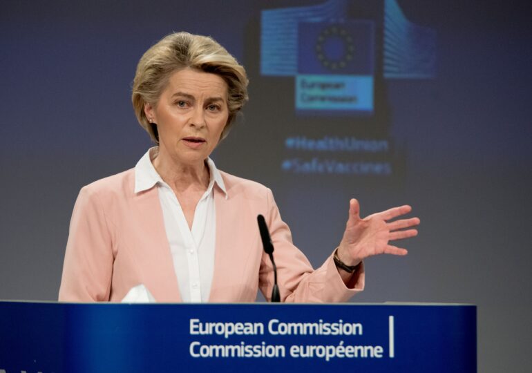 Ursula von der Leyen anunță că UE şi SUA suspendă taxele vamale impuse reciproc din cauza litigiului Airbus-Boeing