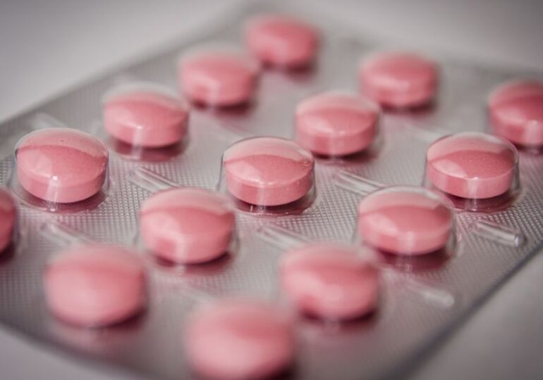 Rusia a autorizat un medicament antiCovid pe bază de plasmă de la bolnavii vindecaţi