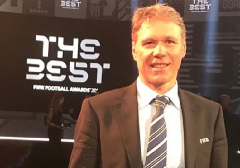 Van Basten cere o schimbare majoră în fotbal: "Ar deveni mai interesant"