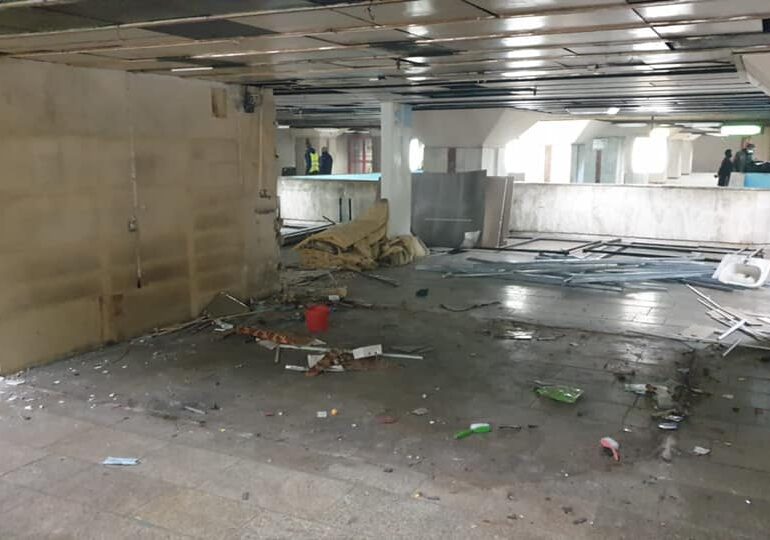 Au fost demolate și magazinele de la stația de metrou Gara de Nord (Foto)