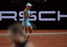 Ash Barty triumfă la turneul WTA de la Stuttgart după un meci de poveste cu Aryna Sabalenka