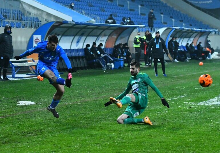 Liga 1: Pas greșit pentru Craiova în primul meci din play-off, pe teren propriu cu Sepsi