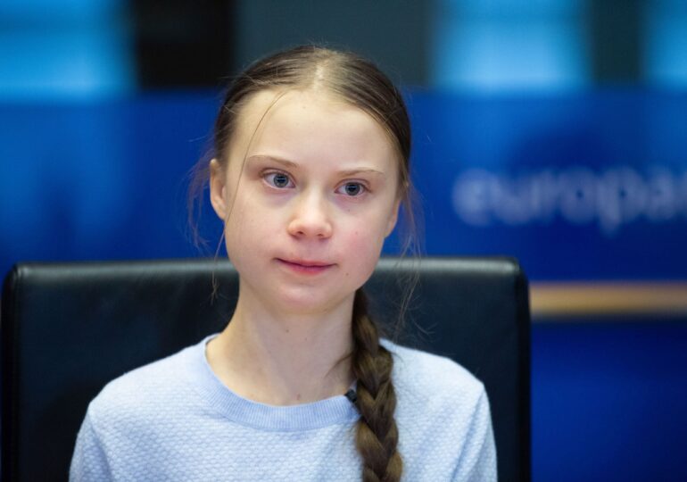 Greta Thunberg îl ironizează pe Twitter pe premierul Marii Britanii