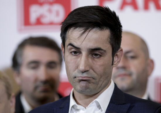 Manda îl pune la colț pe Bolojan: Guvernăm sau plecați?