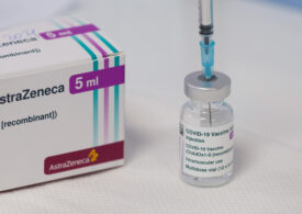 Agenţia Europeană a Medicamentului nu recomandă administrarea unei a doua doze de AstraZeneca în caz de tromboză