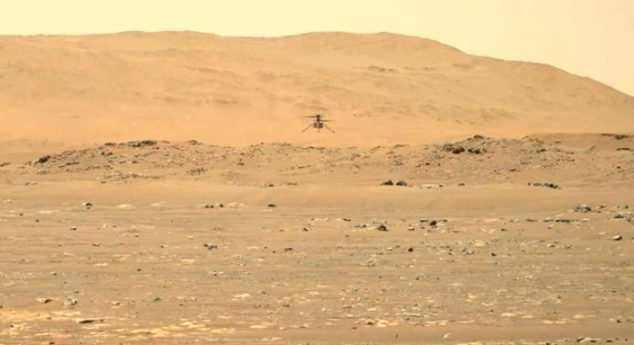 Elicopterul Ingenuity a zburat pentru a doua oară pe Marte, mai sus şi pentru mai mult timp (Video)