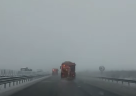Căderile masive de zăpadă au dat peste cap traficul în Brașov. Primarul anunță sancționarea firmei de deszăpezire (Video)
