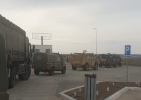 Coloane militare au fost văzute sâmbătă seară la ieșirea din București. România se pregătește de un exercițiu militar de amploare (Foto)