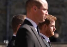 Prinţii William şi Harry și-au vorbit și au plecat împreună de la înmormântarea bunicului lor (Video)