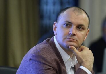 Ce caută Ghiță de la RTV în negocierile de la Cotroceni