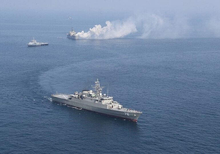 Rusia a trimis 15 nave în Marea Neagră