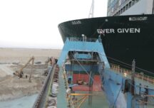 Autoritatea Canalului Suez a deschis o investigaţie oficială privind eşuarea navei Ever Given