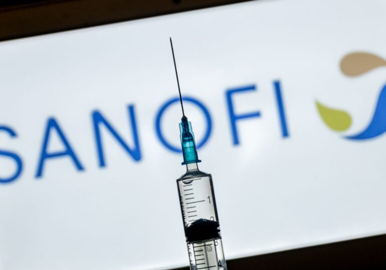 Sanofi va produce până la 200 de milioane de doze din vaccinul Moderna în SUA
