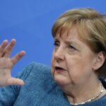 Der Spiegel: Angela Merkel ar fi fost jefuită în timp ce se afla la cumpărături