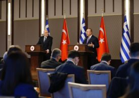Miniştrii de Externe ai Greciei şi Turciei au avut un schimb dur de replici, în faţa presei (Video)