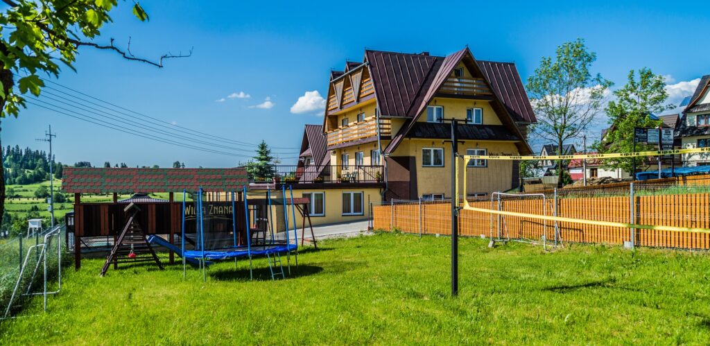 Se schimbă regulile pentru hoteluri și pensiuni în România. Unde devine obligatoriu aerul condiționat