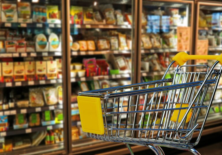 Programul supermarketurilor și hipermarketurilor de Paște