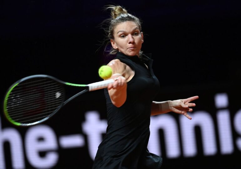 Simona Halep a fost învinsă categoric de Aryna Sabalenka în semifinale la Stuttgart