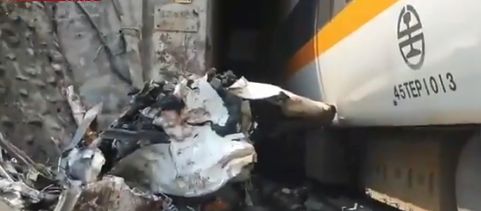 Cel puţin 48 de oameni au murit după ce a deraiat un tren în Taiwan  (Video&Foto)