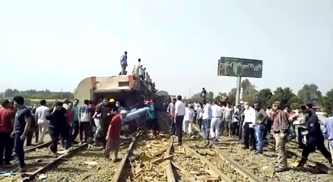 Cel puţin 11 morţi şi aproape 100 de pasageri au fost răniţi, după ce un tren a deraiat în Egipt