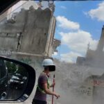 Amendă de 5.000 de lei, pentru praful produs în urma demolării unei clădiri din Capitală (Foto)