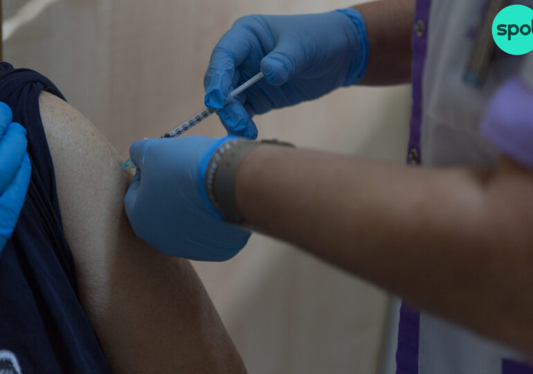 Doar 6 tineri români au făcut miocardită după vaccinarea cu Pfizer şi toţi sunt bine. La ce simptome trebuie să fii atent